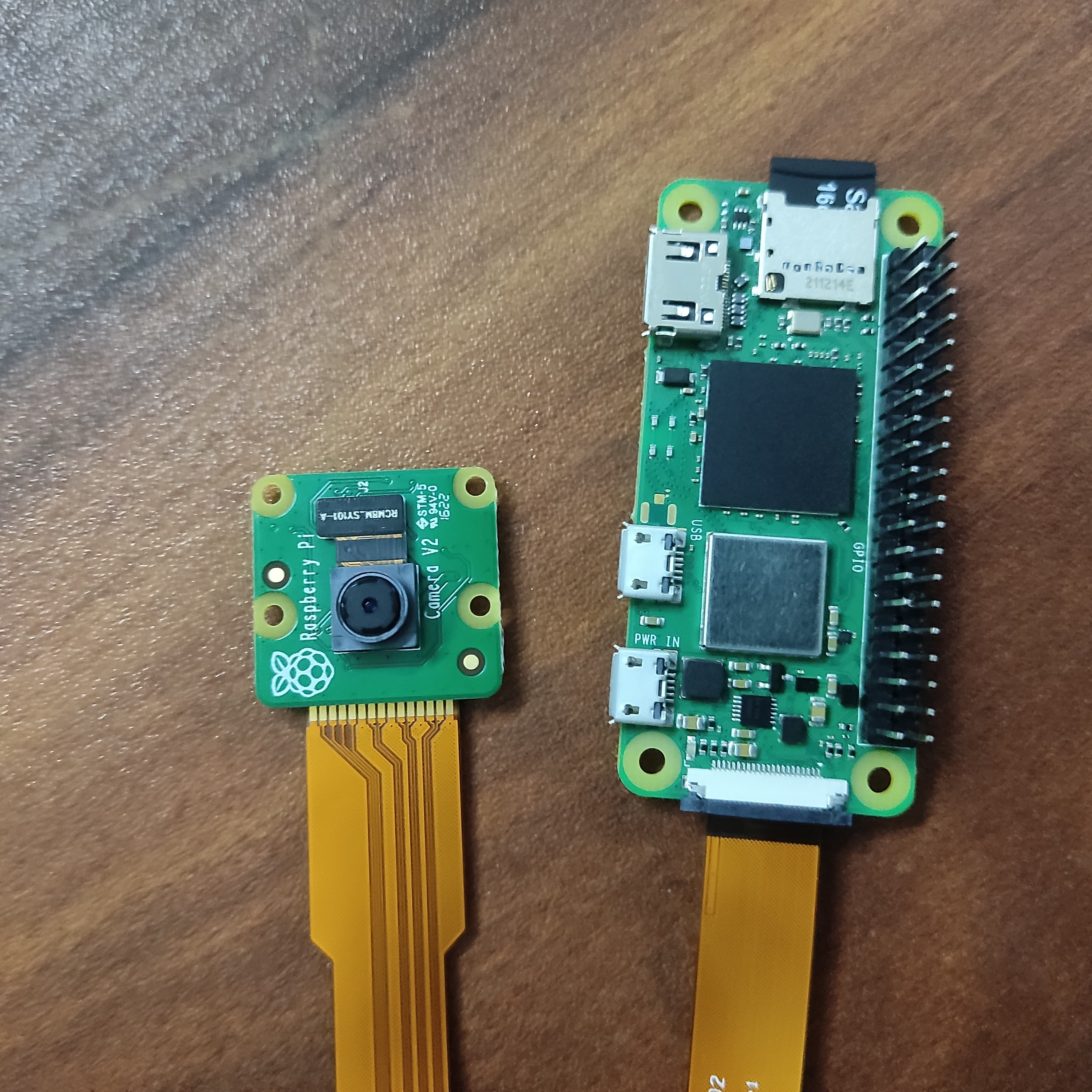 MemoryLens Device and App